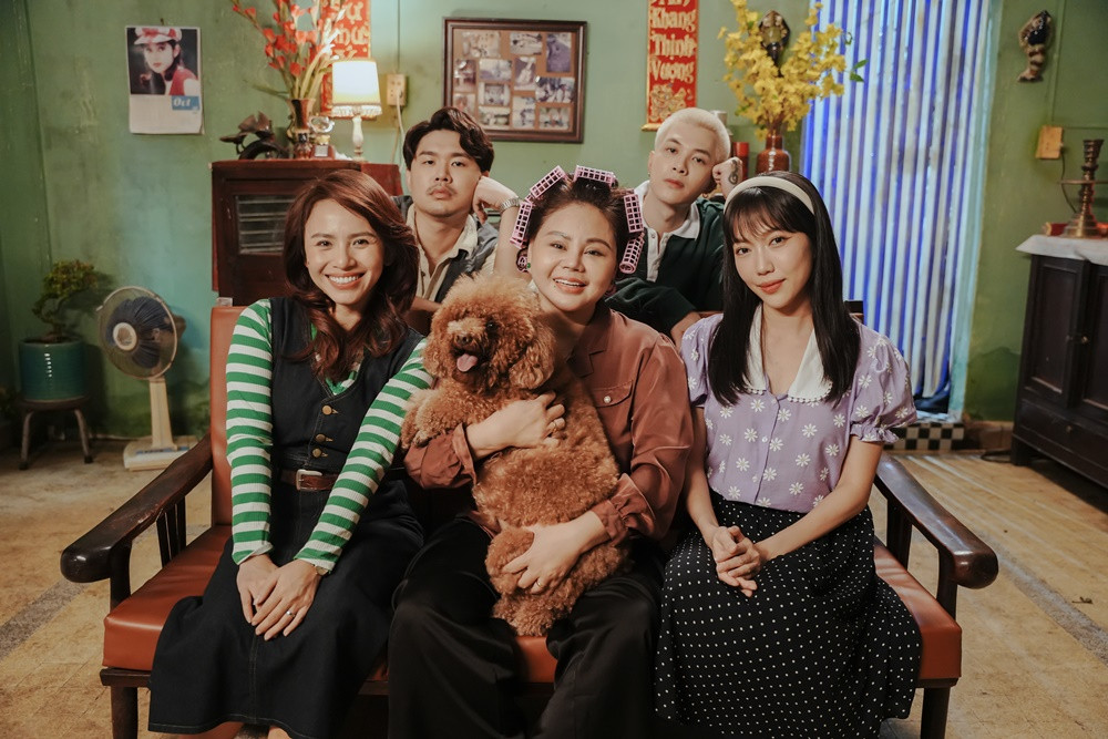 Anh Tú lần đầu đóng chung với Diệu Nhi trong phim điện ảnh. Anh Tú lần đầu đóng chung với Diệu Nhi trong phim điện ảnh.