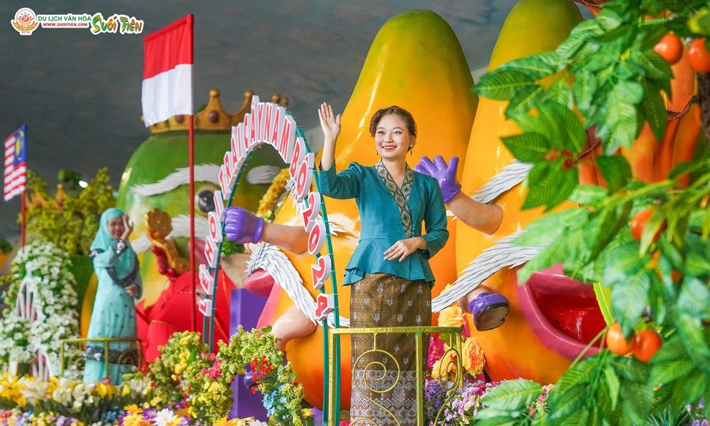 Lễ hội trái cây Nam Bộ 2024 diễn ra liên tục trong suốt 3 tháng hè, với nhiều hoạt động phong phú nhằm quảng bá, nâng tầm thương hiệu trái cây Việt Nam.