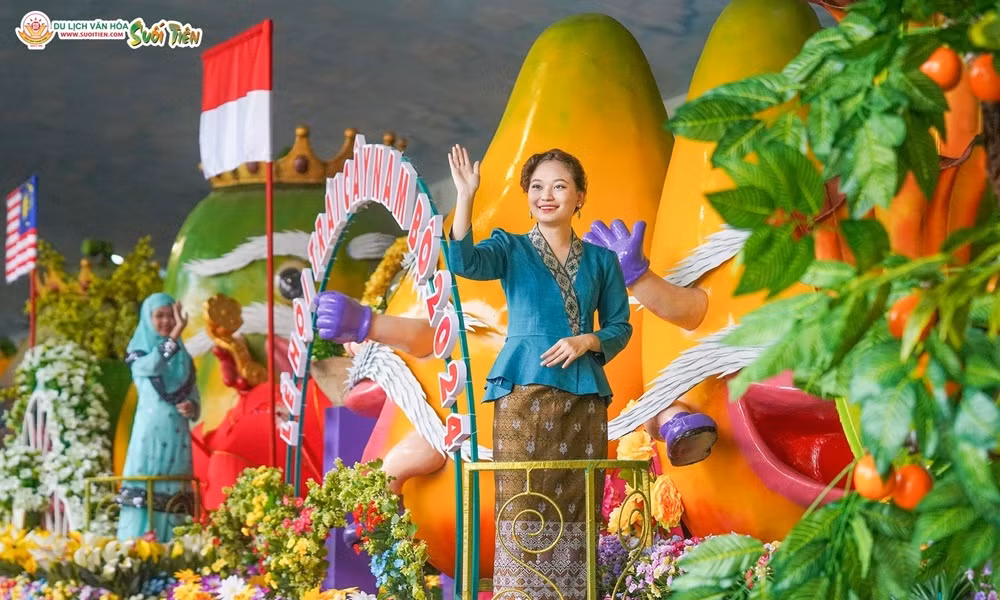 Lễ hội trái cây Nam Bộ 2024 diễn ra liên tục trong suốt 3 tháng hè, với nhiều hoạt động phong phú nhằm quảng bá, nâng tầm thương hiệu trái cây Việt Nam.