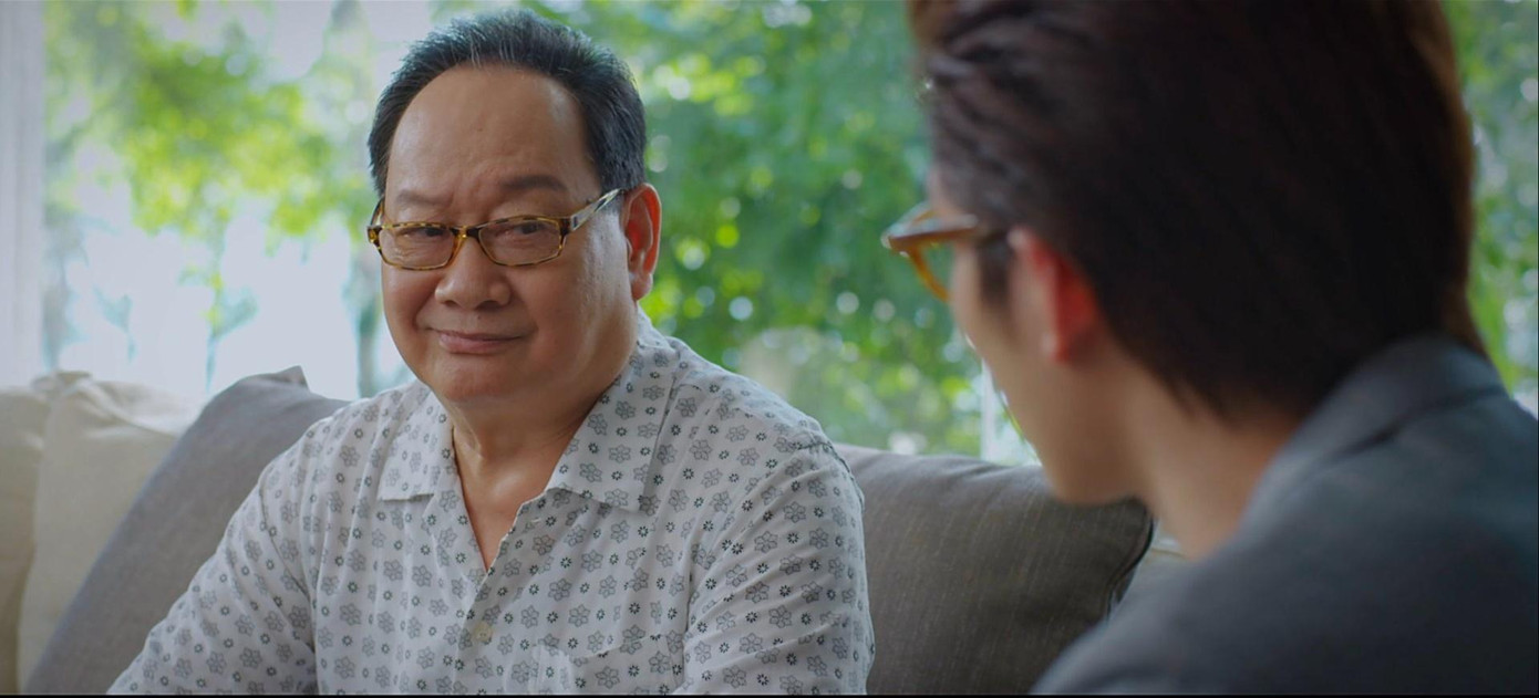 Chủ tịch tập đoàn Hoàng Kim sắp phát hiện bí mật của hai mẹ con bà Nhung? Chủ tịch tập đoàn Hoàng Kim sắp phát hiện bí mật của hai mẹ con bà Nhung?