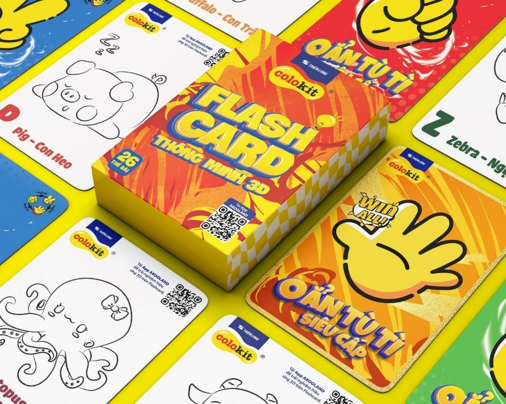 Khi mua các sản phẩm COLOKIT, các em nhỏ có cơ hội nhận ngẫu nhiên các Flashcard 3D thông minh của COLOKIT.