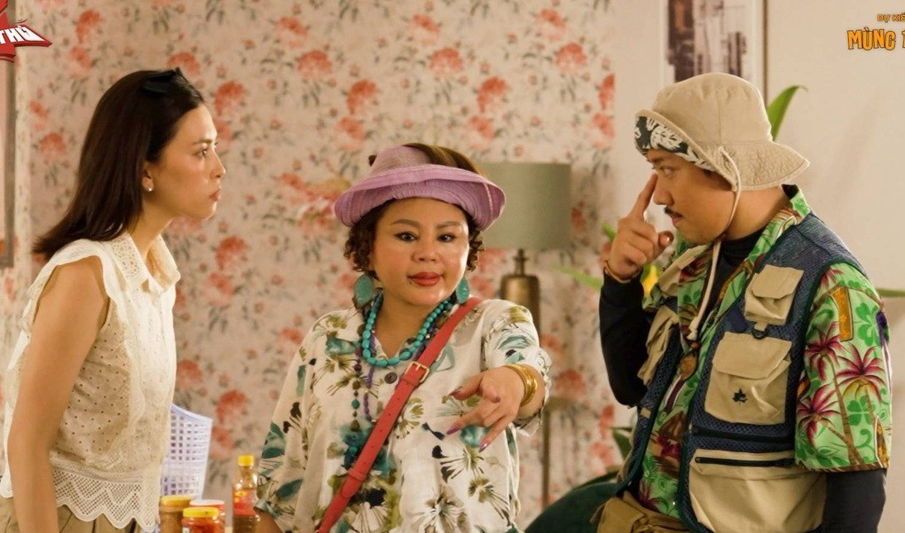 Bộ Tứ Báo Thủ phá nhiều kỷ lục doanh thu phòng vé Việt kể từ khi công chiếu.