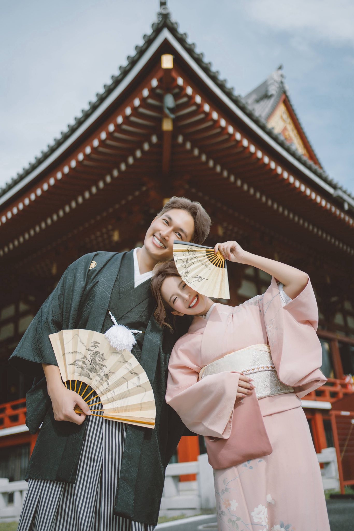 Khán giả đang mong hai người sẽ đóng cặp ở một phim nào đó. Khán giả đang mong hai người sẽ đóng cặp ở một phim nào đó.