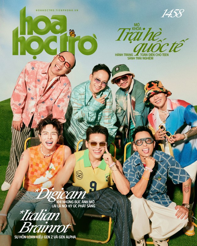 Hoa Học Trò luôn đồng hành bên bạn trong mùa Hè năm nay. Hoa Học Trò luôn đồng hành bên bạn trong mùa Hè năm nay.