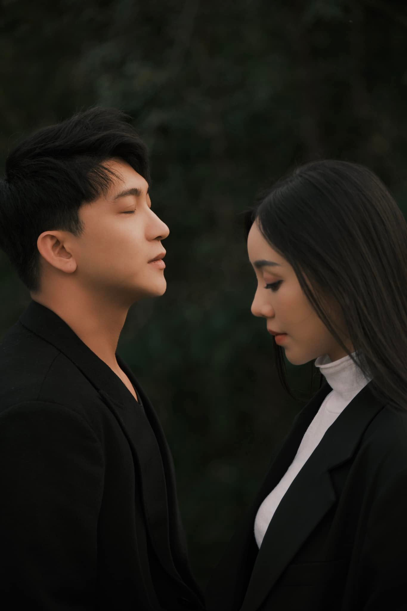 Nhưng Quỳnh Kool và B Trần vẫn rất thân thiết. Nhưng Quỳnh Kool và B Trần vẫn rất thân thiết.