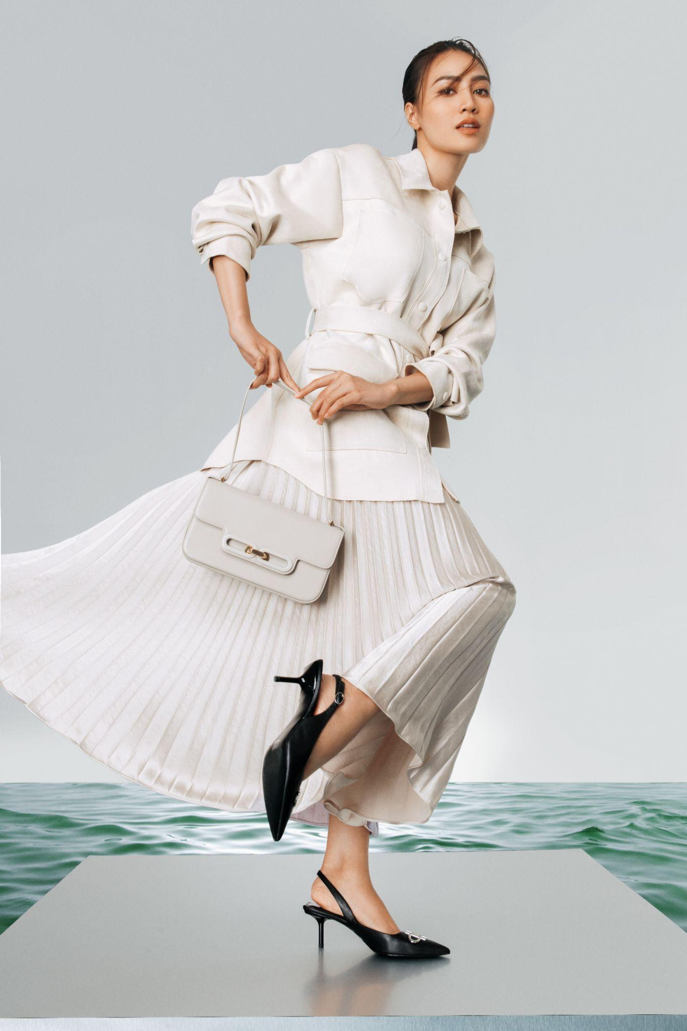 Gương mặt thanh tú, vóc dáng cân đối cộng với gu thời trang thăng hạng, Ninh Dương Lan Ngọc dần chứng minh vị thế của mình trong làng điện ảnh lẫn thời trang Việt Nam. Gương mặt thanh tú, vóc dáng cân đối cộng với gu thời trang thăng hạng, Ninh Dương Lan Ngọc dần chứng minh vị thế của mình trong làng điện ảnh lẫn thời trang Việt Nam.