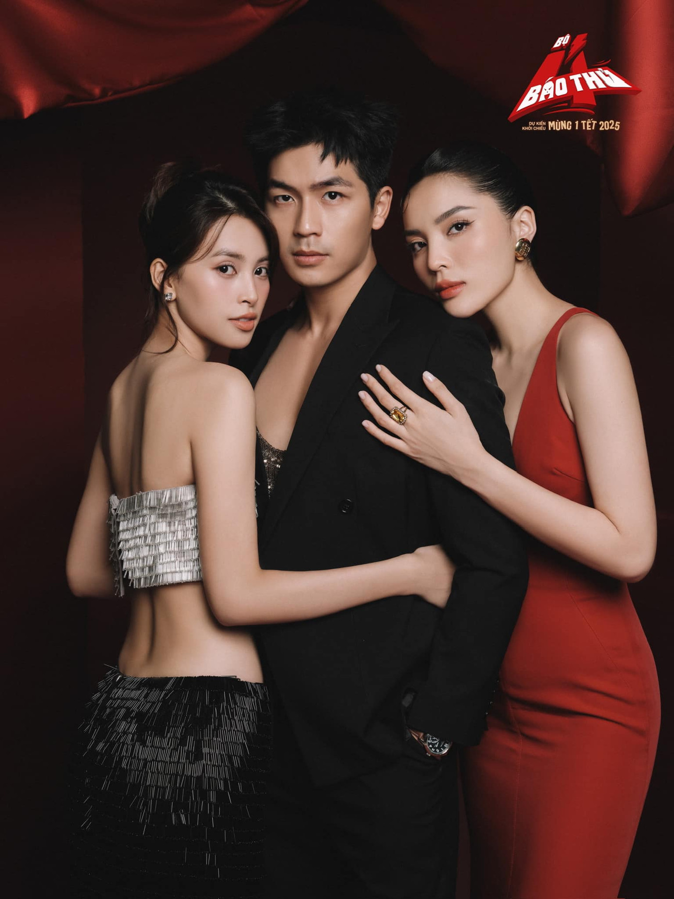 Cả Hoa hậu Kỳ Duyên lẫn Tiểu Vy đều chưa được tin tưởng về diễn xuất. Cả Hoa hậu Kỳ Duyên lẫn Tiểu Vy đều chưa được tin tưởng về diễn xuất.