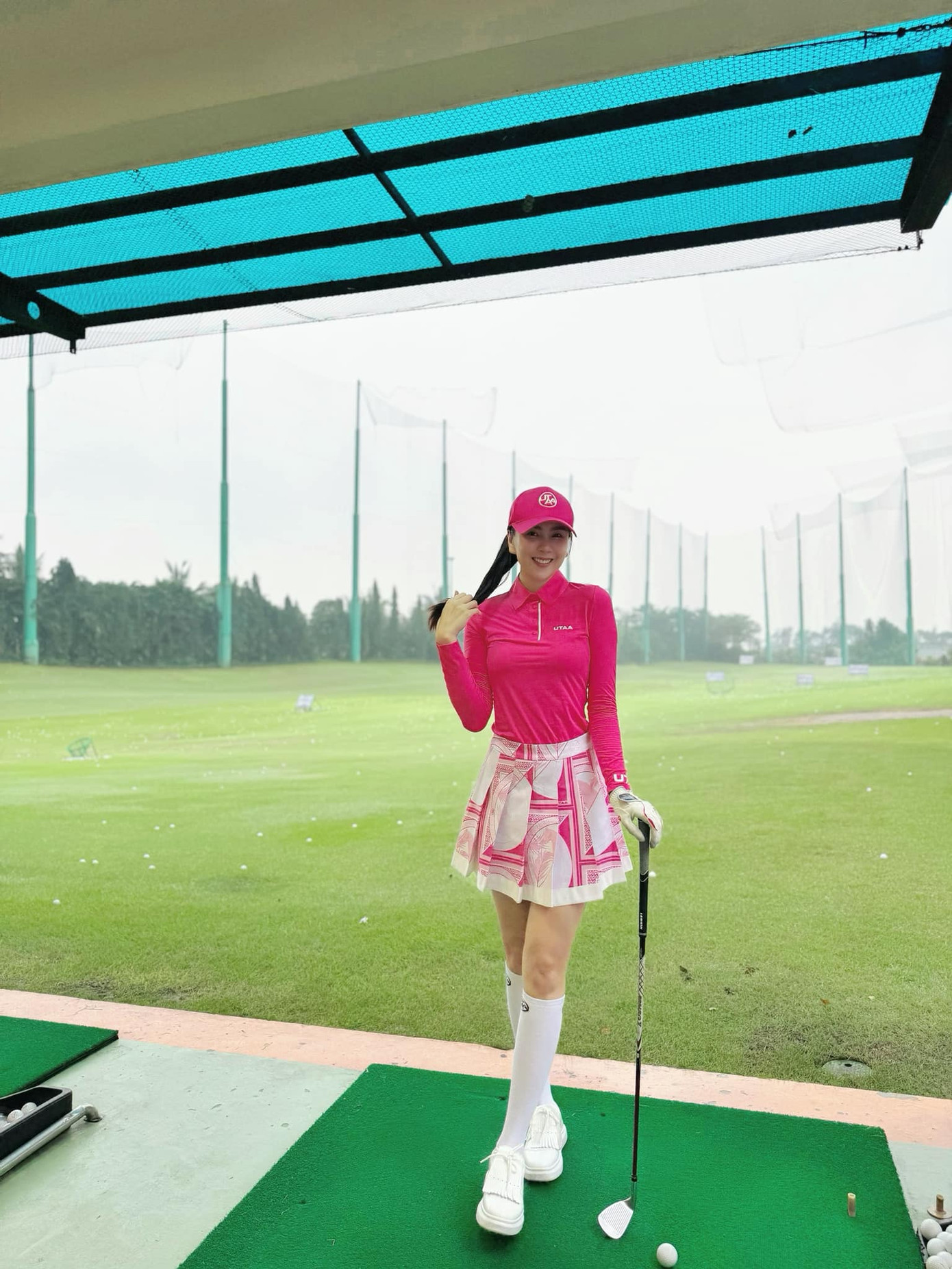 Mai Ngọc cũng dành nhiều thời gian chơi golf, môn thể thao giúp tăng sự tập trung. Mai Ngọc cũng dành nhiều thời gian chơi golf, môn thể thao giúp tăng sự tập trung.