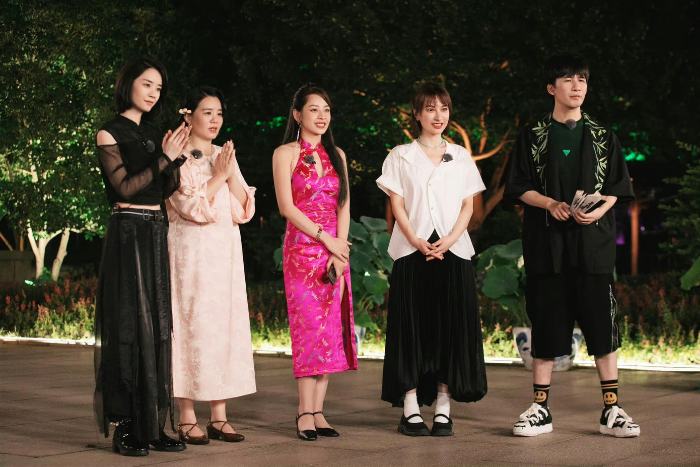 Vị khách nam cho rằng Chi Pu giả vờ không biết tiếng Trung.