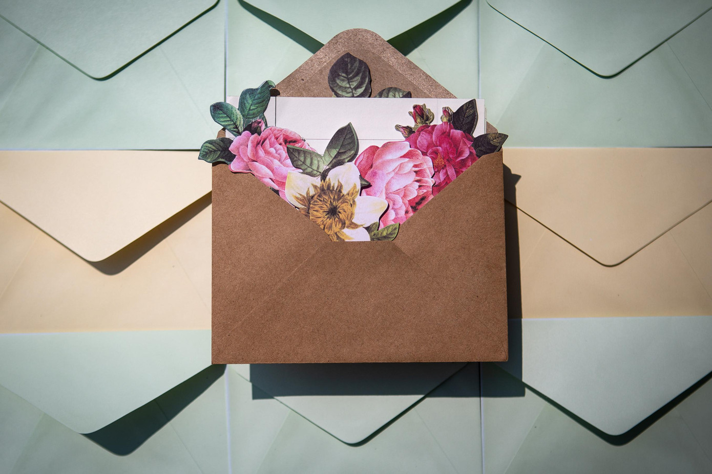 Tặng mình một lá thư thật ý nghĩa nào! Tặng mình một lá thư thật ý nghĩa nào!