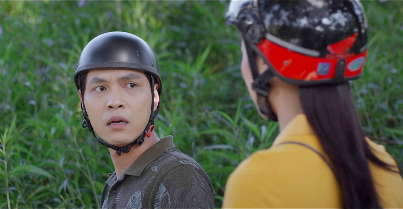 Thanh vẫn yêu đơn phương Nghĩa dù Nghĩa đã có bạn gái Thanh vẫn yêu đơn phương Nghĩa dù Nghĩa đã có bạn gái