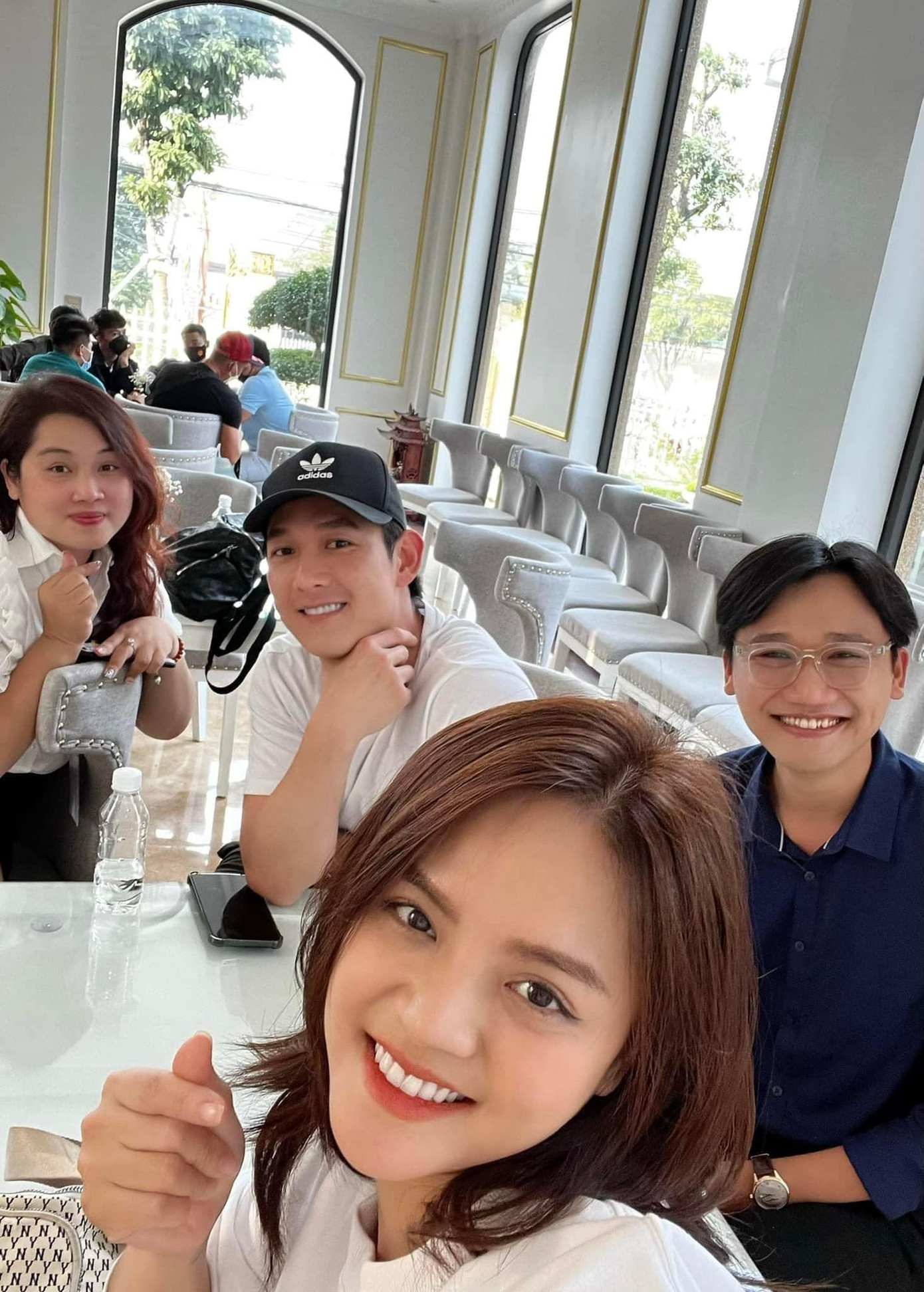 Bức hình được Song Luân đăng tải