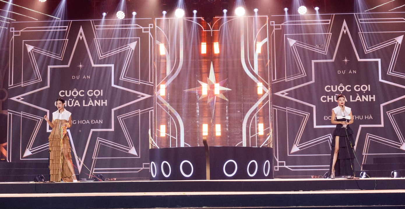 Dự án Cuộc Gọi Chữa Lành bị giám khảo Hương Giang thấy không khả thi. Dự án Cuộc Gọi Chữa Lành bị giám khảo Hương Giang thấy không khả thi.