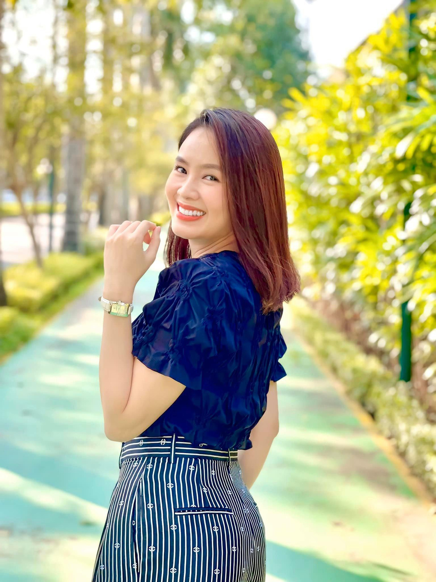 Tiếc rằng Hồng Diễm lại vắng mặt trong chương trình