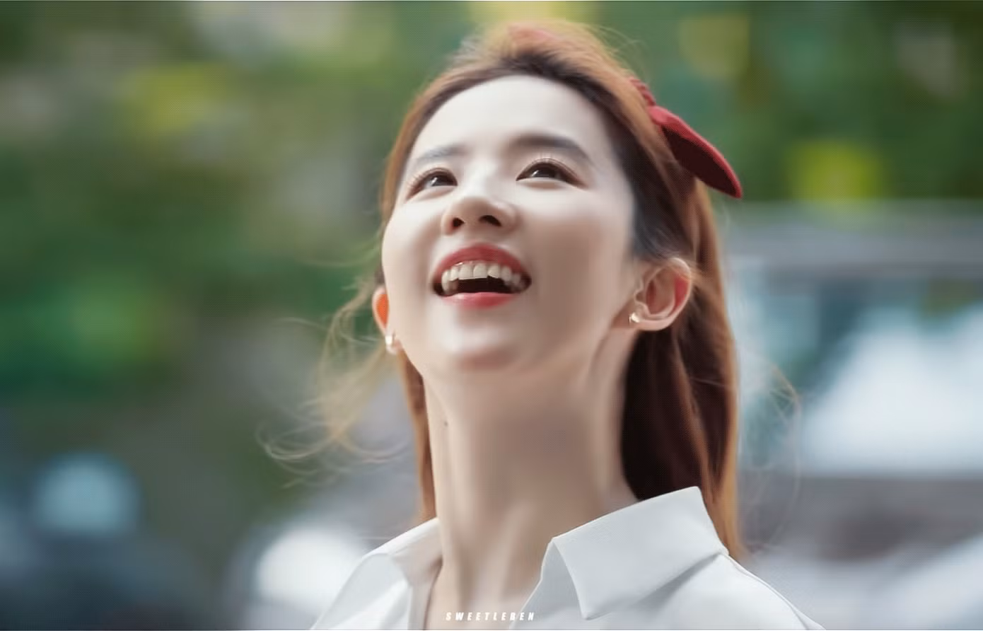 Lưu Diệc Phi đóng vai sinh viên 22 tuổi vẫn rất ngọt. Lưu Diệc Phi đóng vai sinh viên 22 tuổi vẫn rất ngọt.