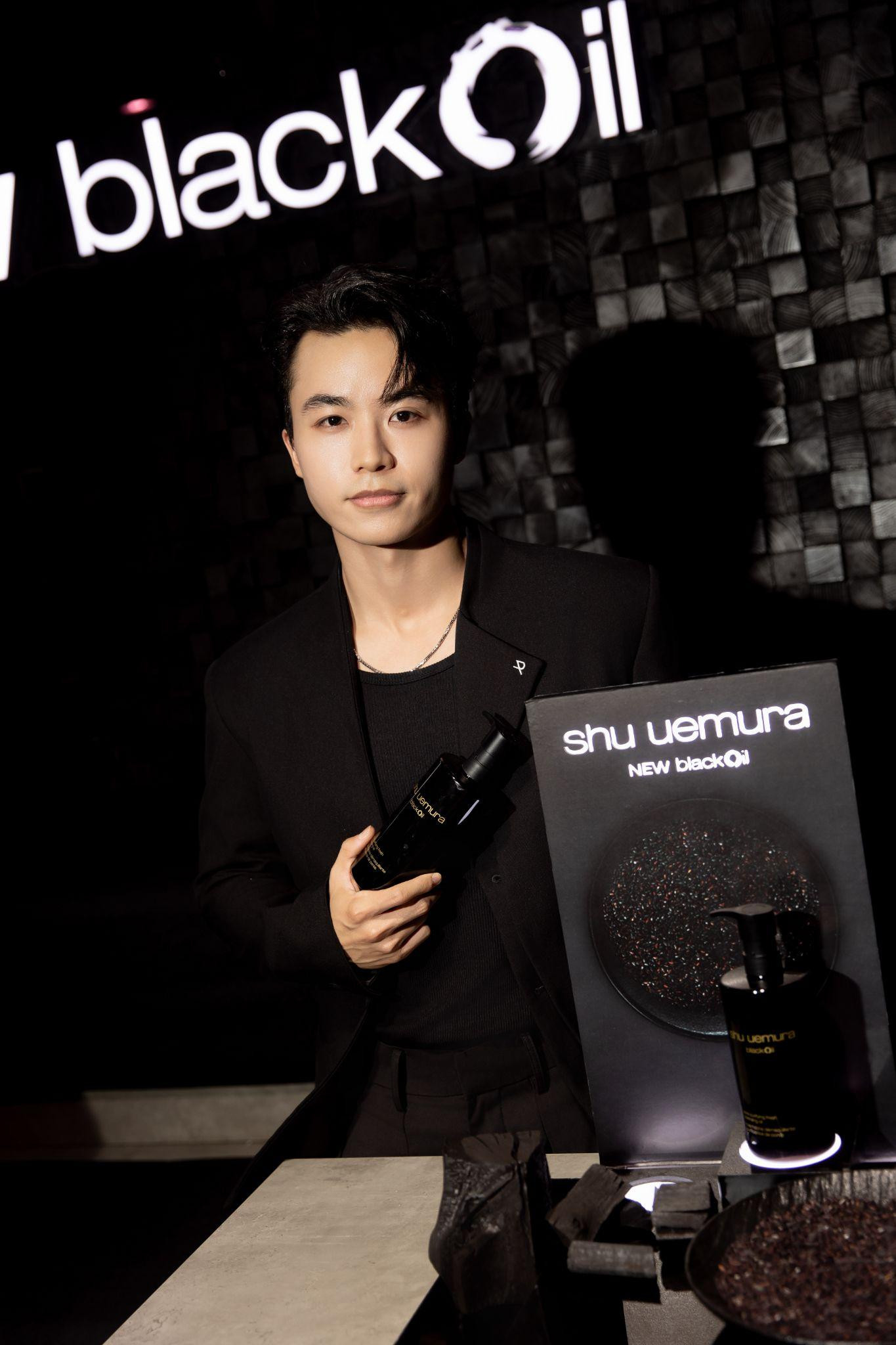 Hình ảnh Lương Đỗ đã trở nên chuyên nghiệp và chỉn chu hơn tại các sự kiện lớn.