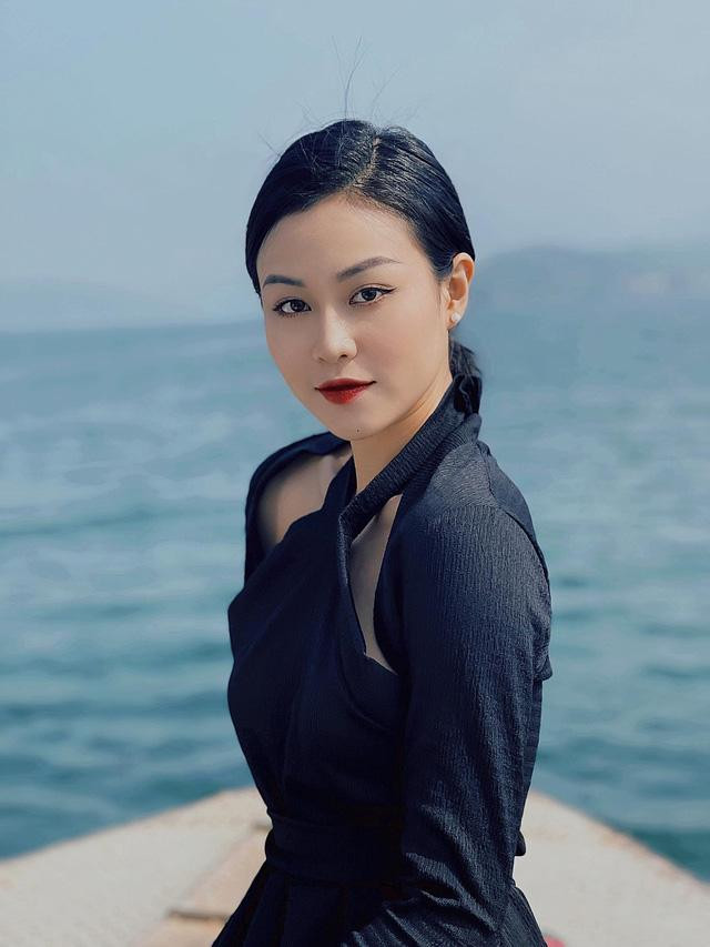 Diễn viên Quỳnh Châu, vai Phương có diện mạo nổi bật