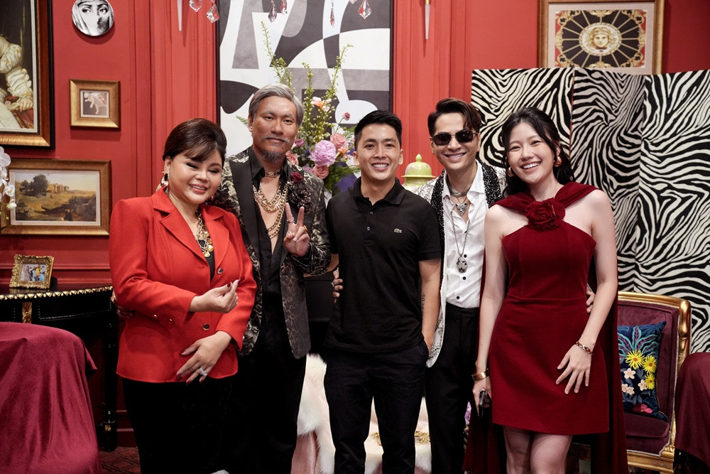 Nhà sản xuất Will Vũ cùng dàn diễn viên Cô Dâu Hào Môn.