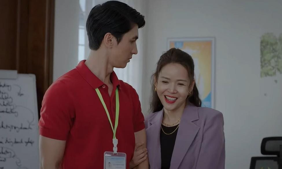 Quân sững sờ khi trở thành bạn trai công khai của Cẩm Khê Quân sững sờ khi trở thành bạn trai công khai của Cẩm Khê