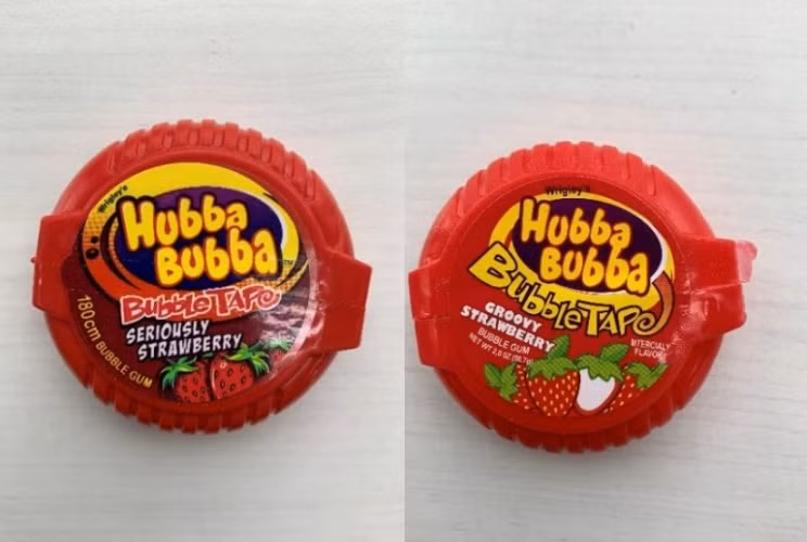 Chất lượng in trên bao bì của kẹo Hubba Bubba thật tốt hơn so với bao bì kẹo giả. Đặc biệt, với loại kẹo cao su hương Seriously Strawberry giả thì màu sắc bao bì sẽ nhạt hơn kẹo thật Chất lượng in trên bao bì của kẹo Hubba Bubba thật tốt hơn so với bao bì kẹo giả. Đặc biệt, với loại kẹo cao su hương Seriously Strawberry giả thì màu sắc bao bì sẽ nhạt hơn kẹo thật