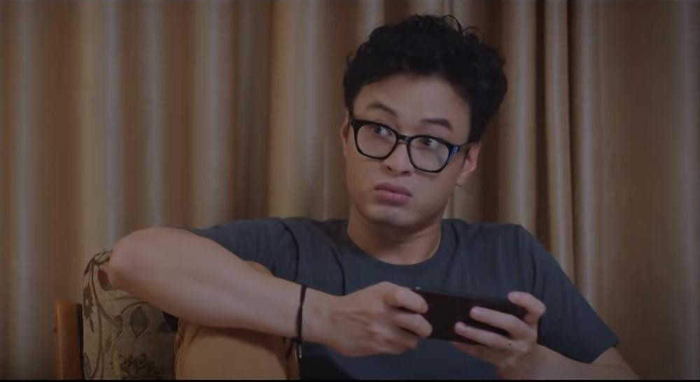 Vân Khánh tiếp tục mệt mỏi với ông chồng vô tâm Vân Khánh tiếp tục mệt mỏi với ông chồng vô tâm