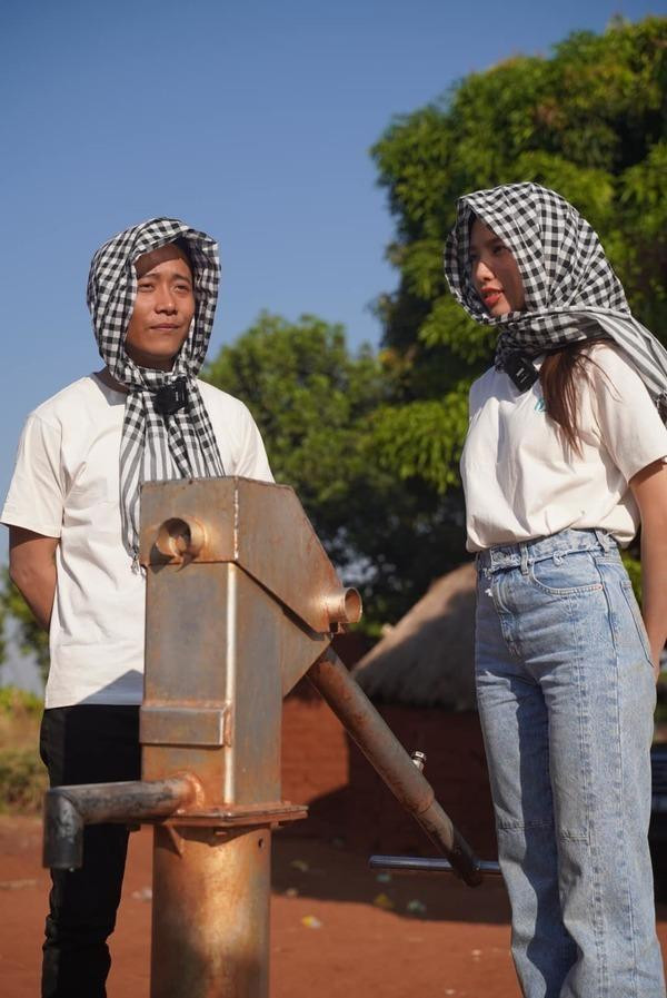 Hai người đã rất thân thiết sau những ngày ở Angola