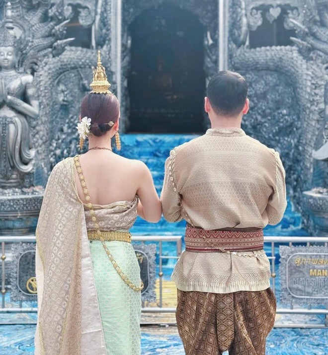 Nguyên nhân cũng vì những bức ảnh giấu mặt bạn trai của Hương Giang.