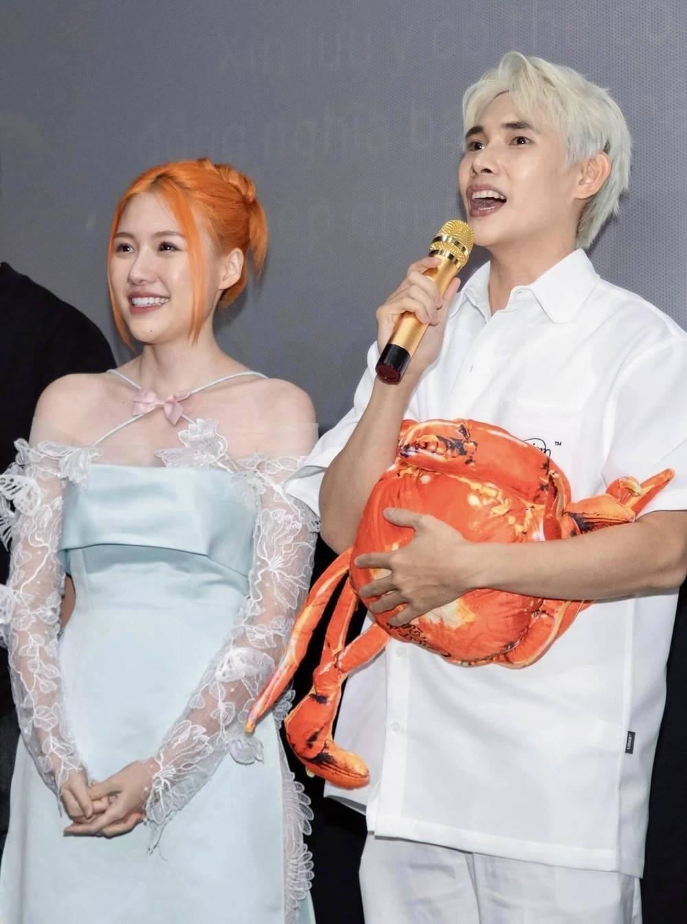 Uyển Ân và Quỳnh Lý từng bị nghi ngờ hẹn hò. Uyển Ân và Quỳnh Lý từng bị nghi ngờ hẹn hò.