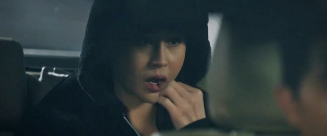 Hành động này khiến khán giả thấy buồn cười hơn là sợ hãi.