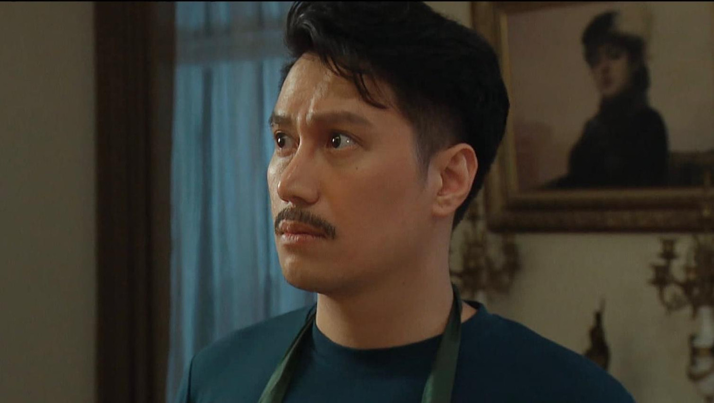 Hàng ria mép của Việt Anh bị chê nhiều, Hàng ria mép của Việt Anh bị chê nhiều,