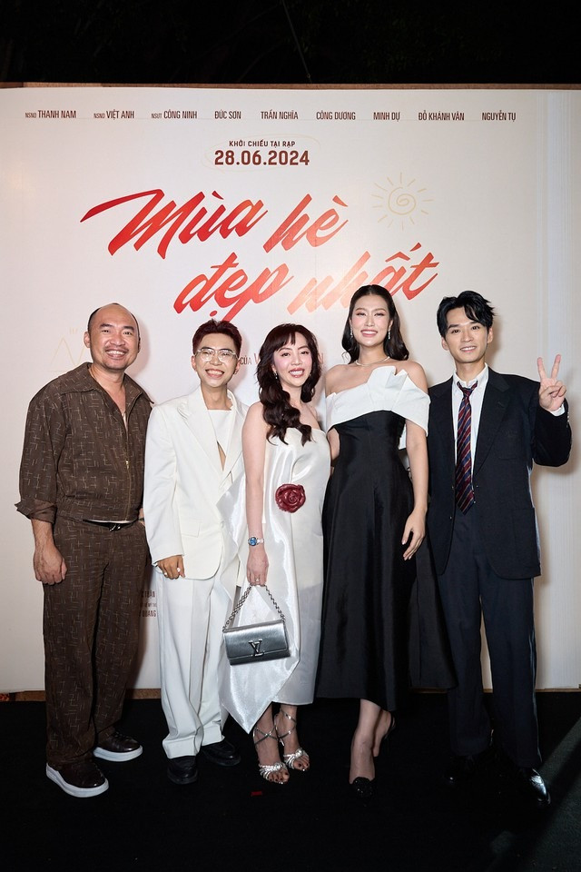 Minh Dự và vợ chồng Thu Trang vốn rất thân thiết. Minh Dự và vợ chồng Thu Trang vốn rất thân thiết.