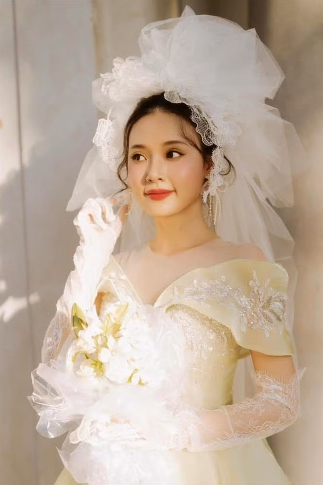 Midu hiện đang bận rộn chuẩn bị cho lễ cưới nhưng vẫn vướng vào ồn ào đáng tiếc.