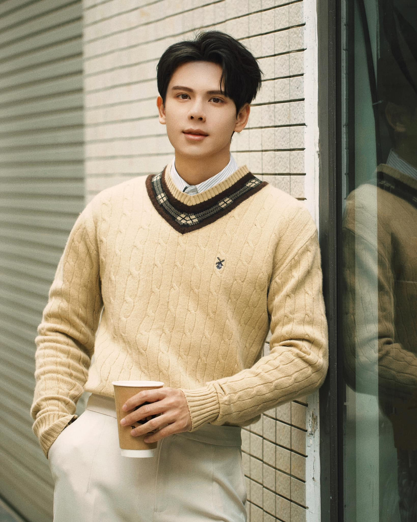 Trần Nghĩa và Thái Vũ cũng rất đẹp trai. Trần Nghĩa và Thái Vũ cũng rất đẹp trai.