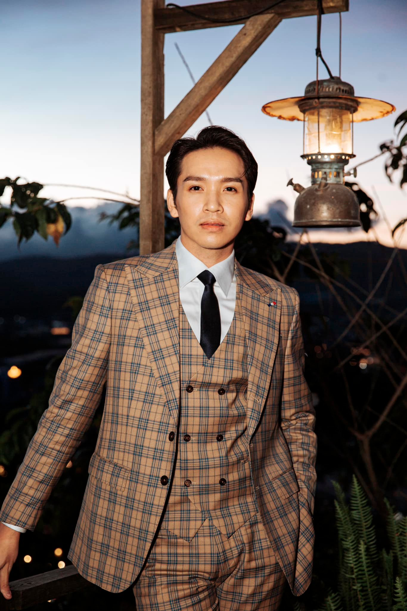 Bạch Công Khanh bức xúc vì bị chỉ trích vô cớ Bạch Công Khanh bức xúc vì bị chỉ trích vô cớ