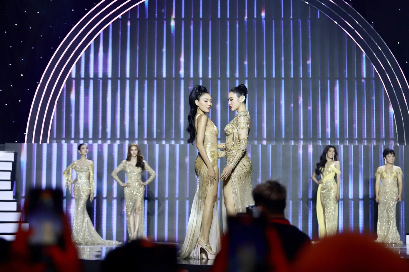 Lan Khuê và Thảo Nhi Lê đều là khách mời trong Chung kết. Lan Khuê và Thảo Nhi Lê đều là khách mời trong Chung kết.