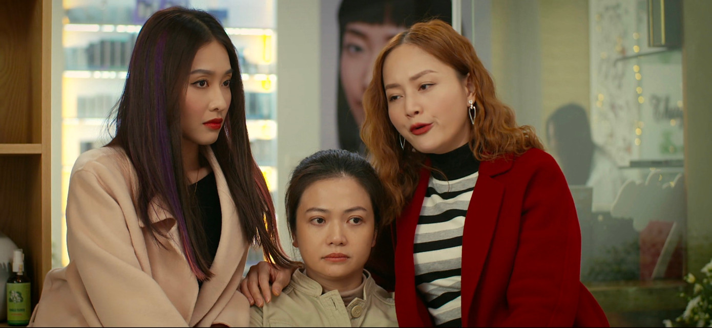 Ba nàng dâu ngày càng thêm gắn kết. Ba nàng dâu ngày càng thêm gắn kết.