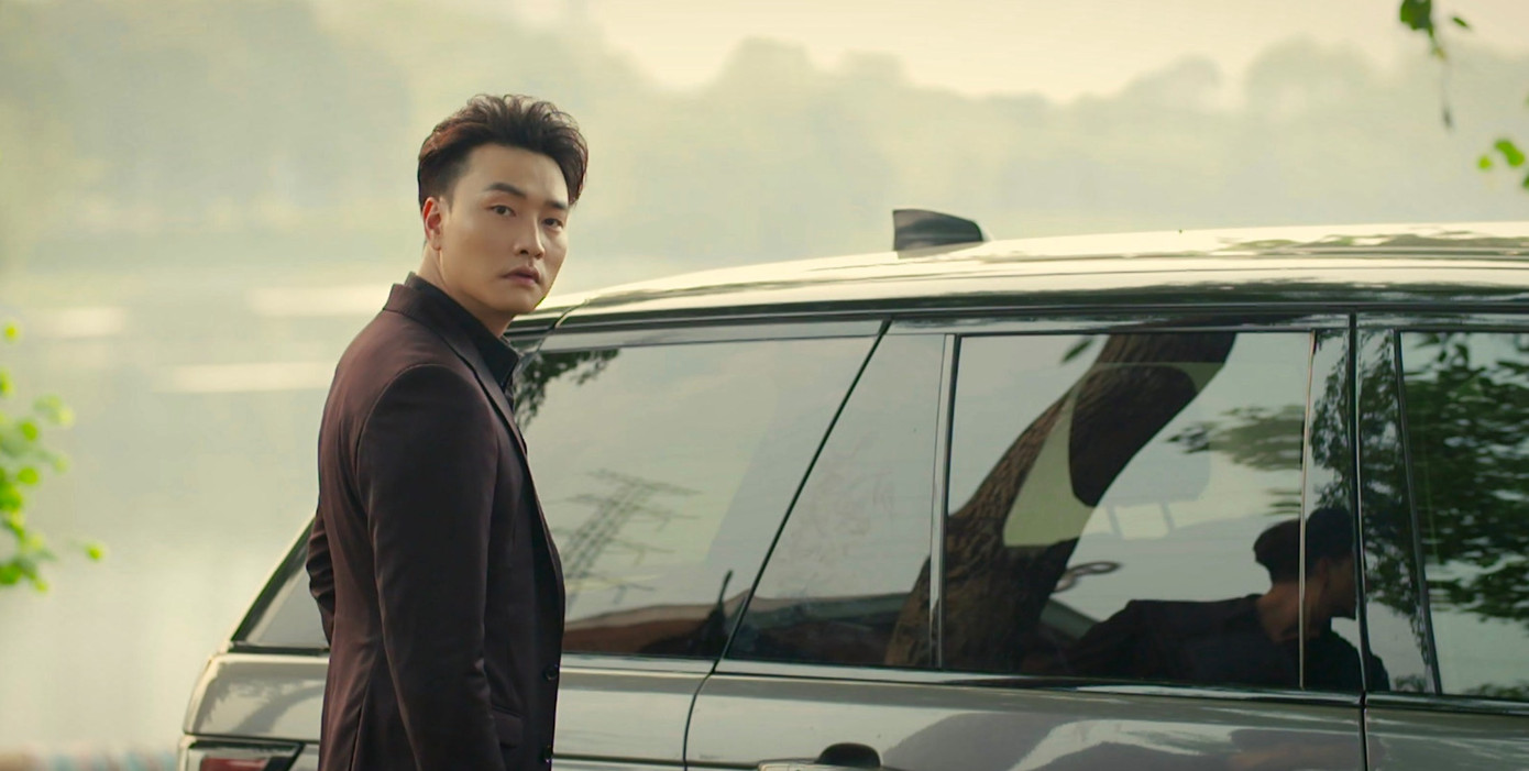 Tại sao Trâm Anh lại sững sờ đến thế? Tại sao Trâm Anh lại sững sờ đến thế?