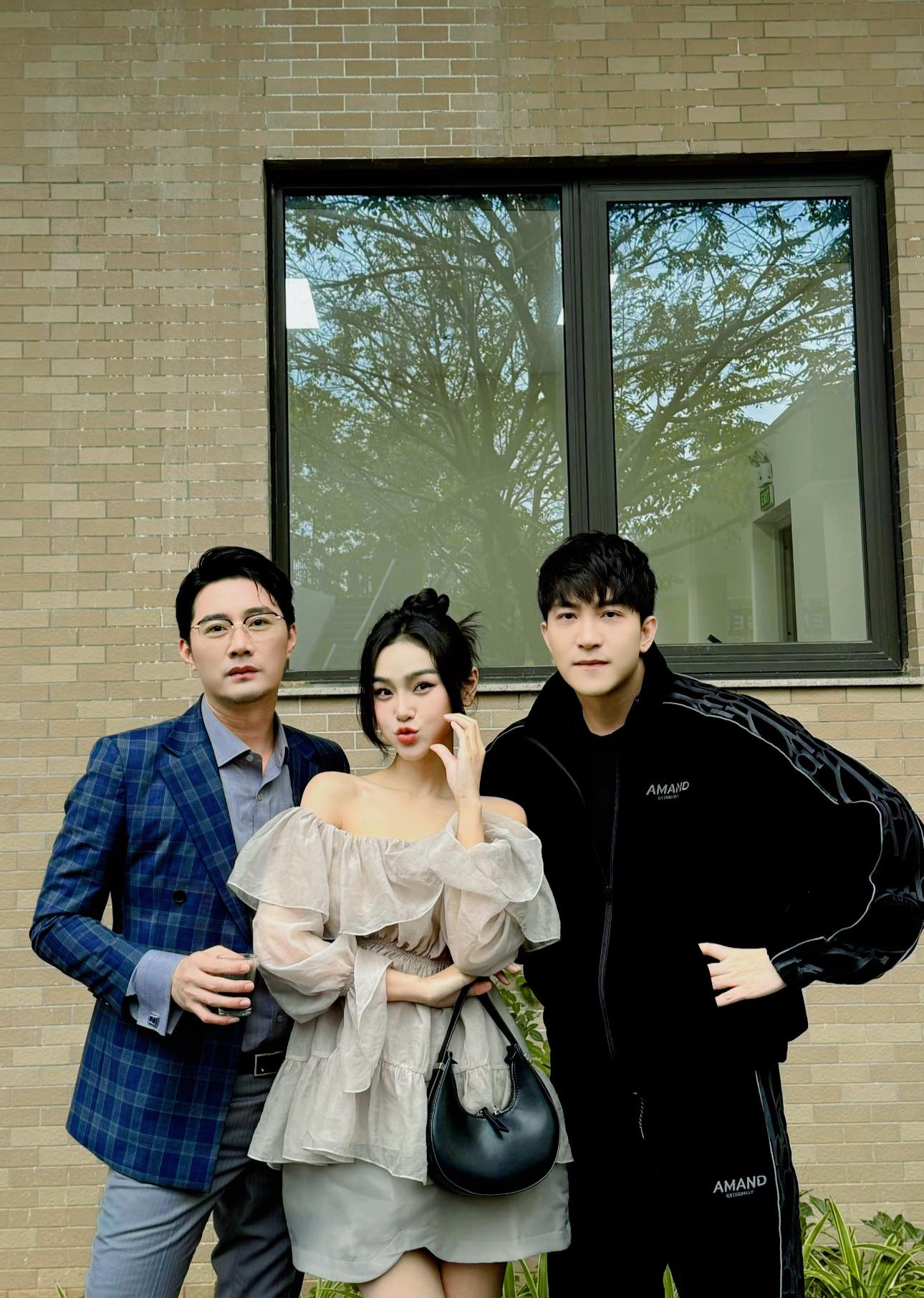 Giám đốc Giang có liên quan gì đến Anh Thu đây?