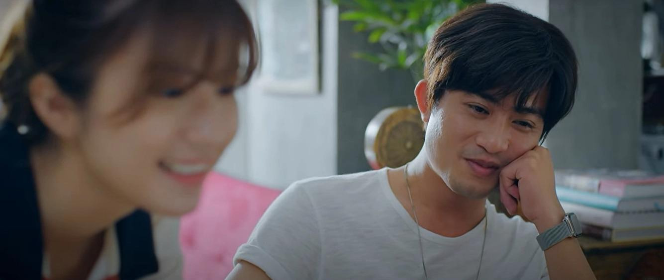 Vân Vân đang hào hứng với kế hoạch xuất bản sách. Vân Vân đang hào hứng với kế hoạch xuất bản sách.