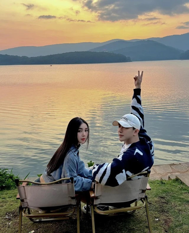 B Trần - Quỳnh Kool rất được khán giả yêu mến. B Trần - Quỳnh Kool rất được khán giả yêu mến.