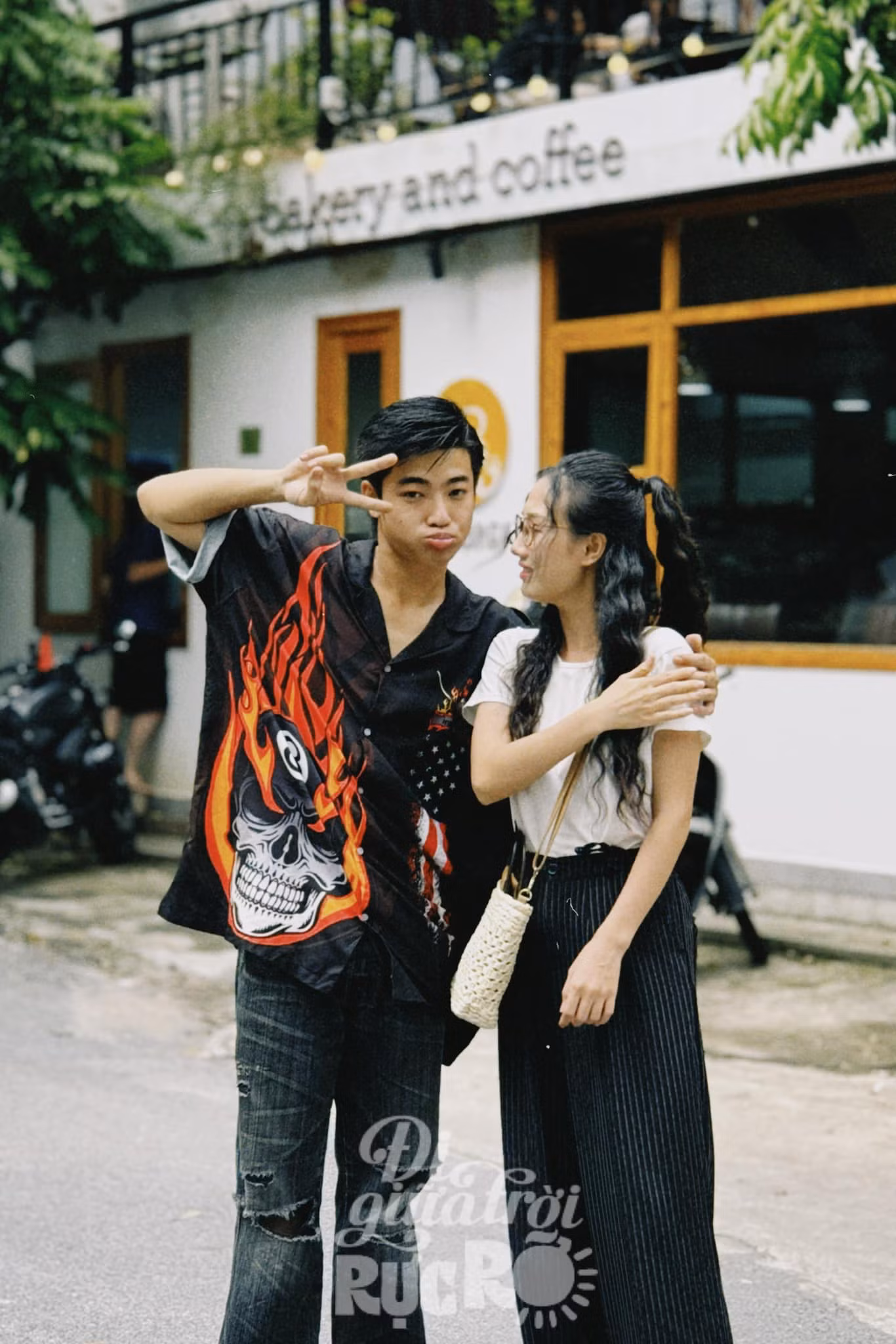Hoài Vũ - Khánh Ly bị nghi đang hẹn hò.