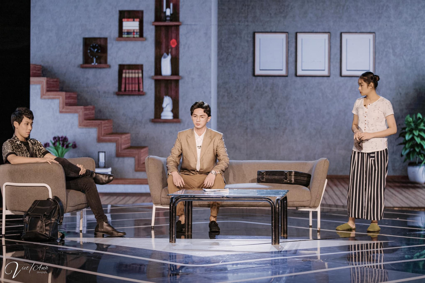 Nam Việt đóng vai đứa con ngỗ nghịch Nam Việt đóng vai đứa con ngỗ nghịch