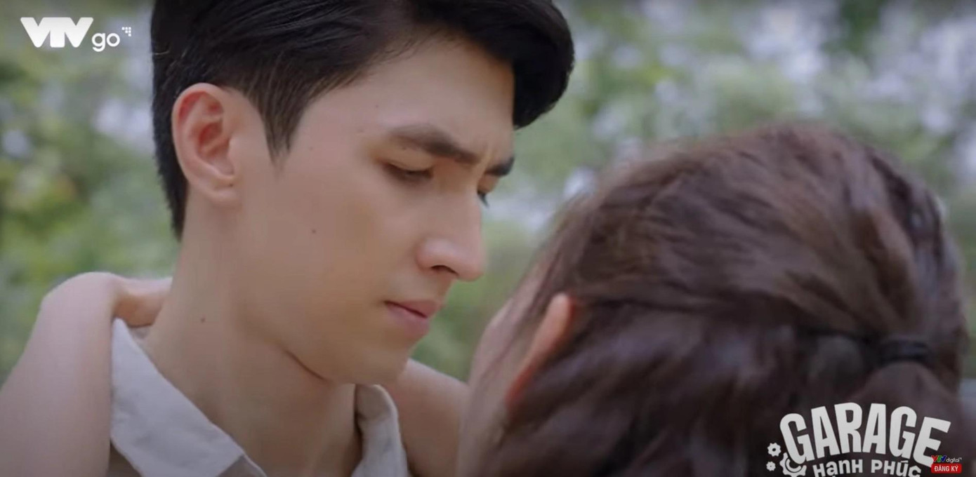 Quân ngày càng muốn tránh xa chị sếp Quân ngày càng muốn tránh xa chị sếp