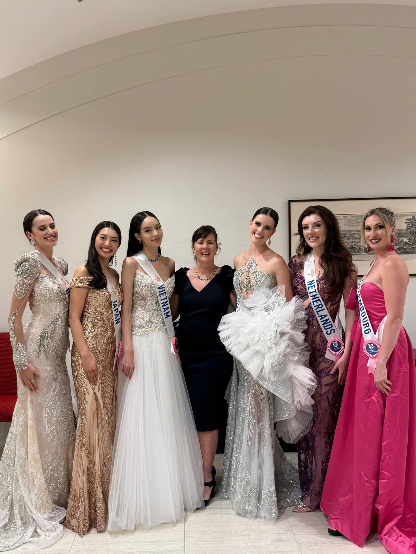 Hoa hậu Thanh Thủy luôn nổi bật trong các hoạt động.