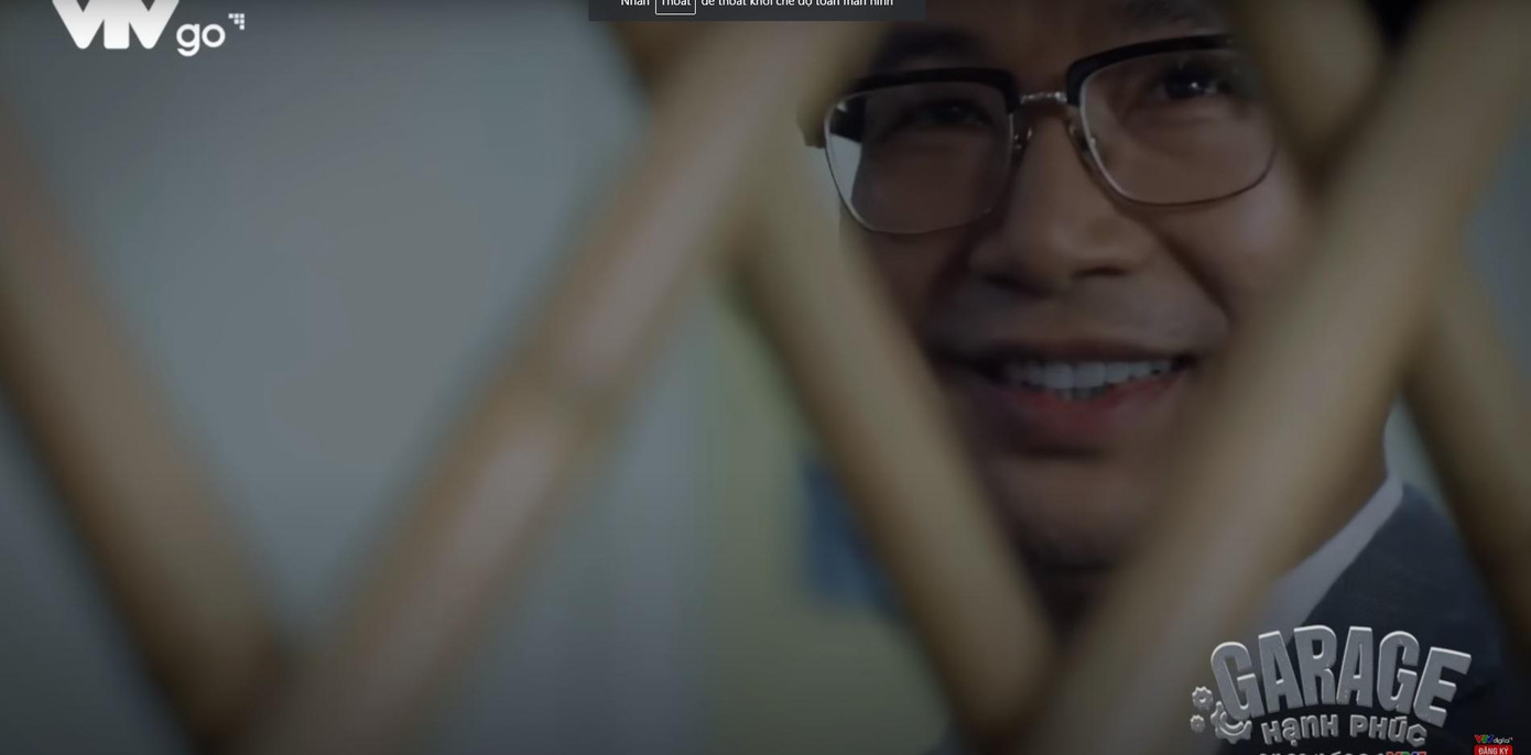 Tin nhắn gì khiến cho Cẩm Khê biến sắc?