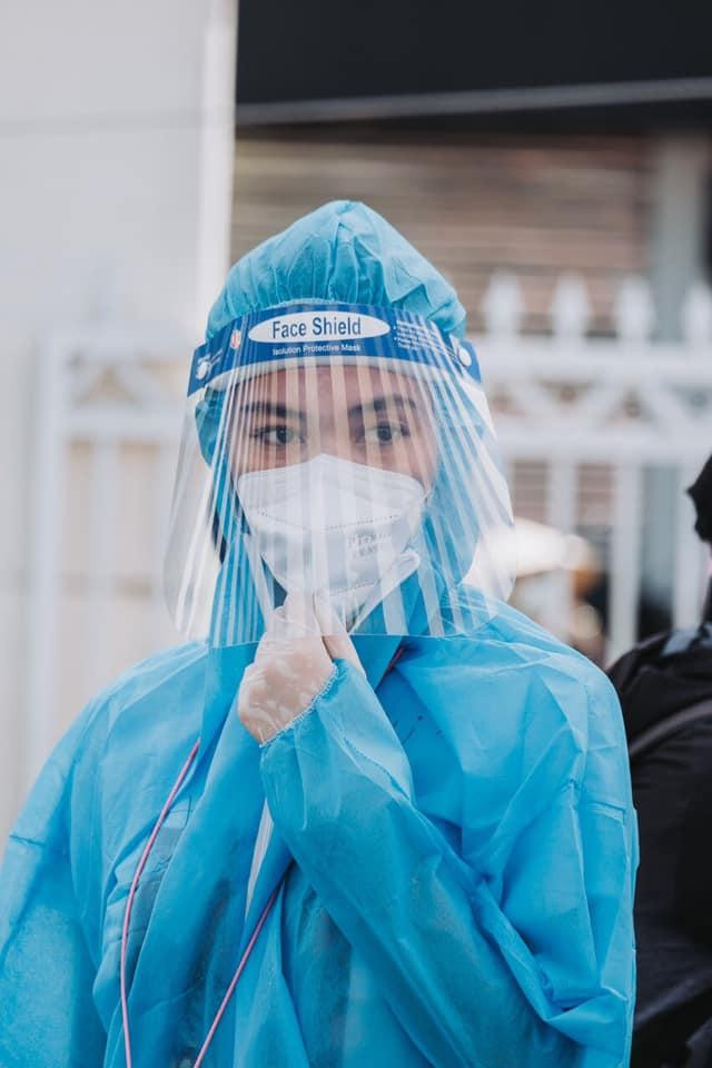 Mâu Thủy rất tích cực tham gia tình nguyện chống dịch COVID-19. Mâu Thủy rất tích cực tham gia tình nguyện chống dịch COVID-19.