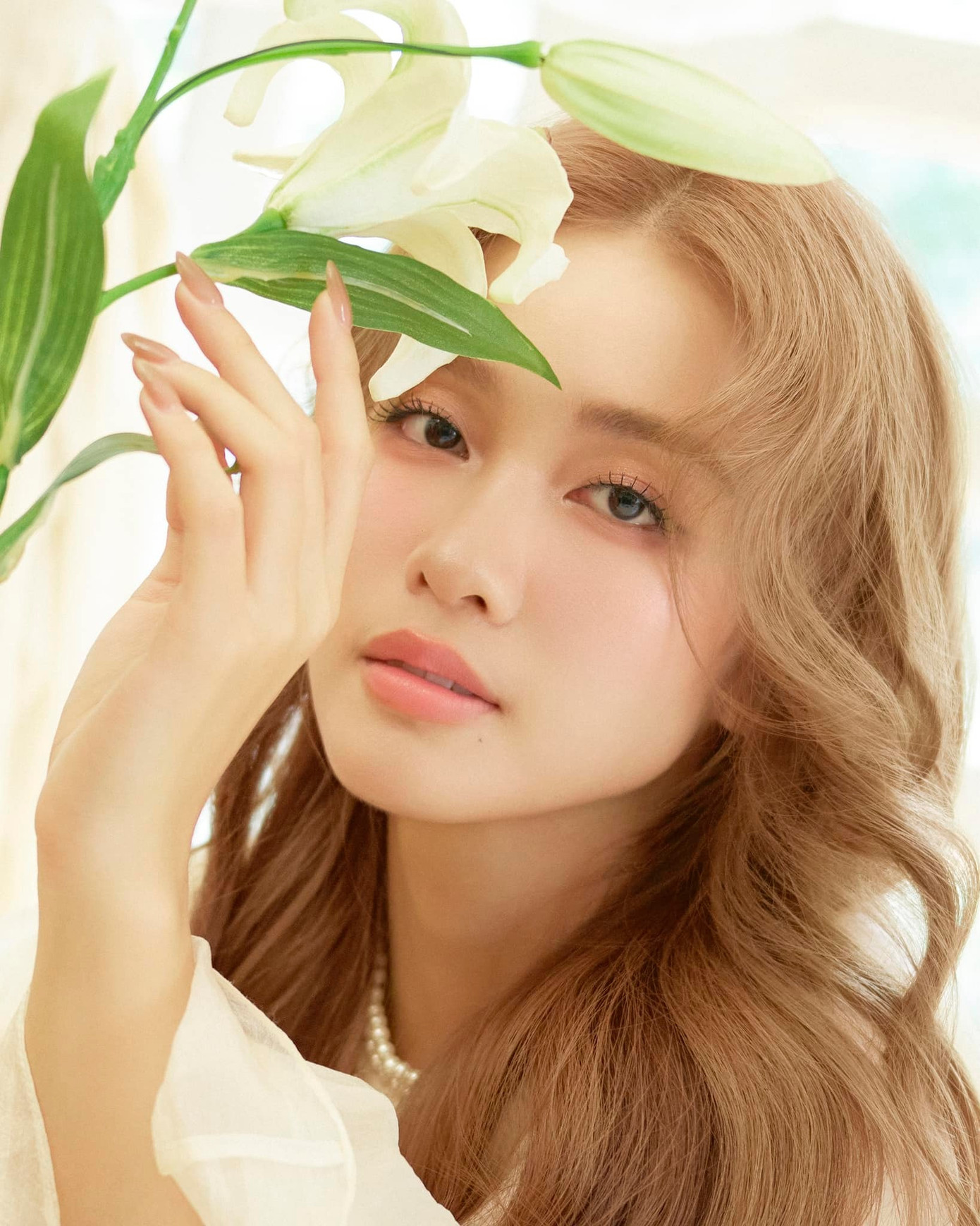 Khả Ngân trên Threads chia sẻ những tâm sự buồn bã, suy tư. Khả Ngân trên Threads chia sẻ những tâm sự buồn bã, suy tư.