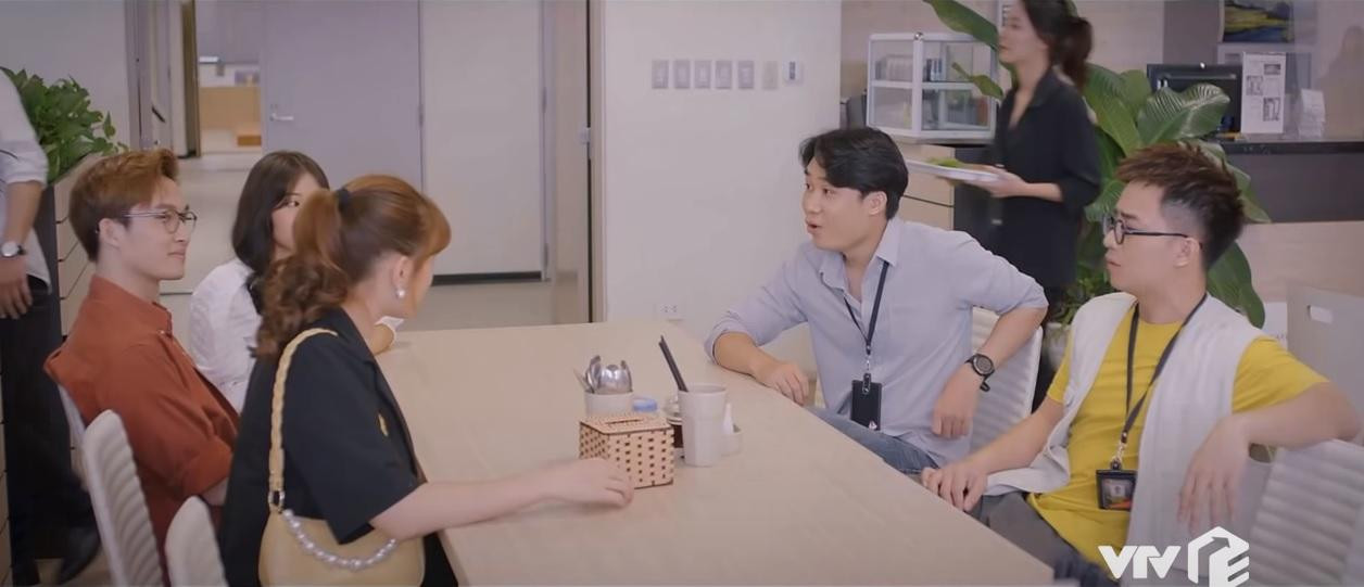 "Thánh buôn chuyện" Việt lại có tin động trời