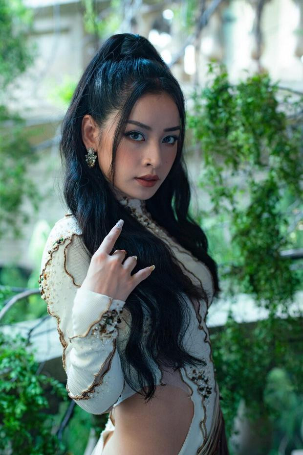 Chi Pu đóng vai một ngôi sao trong Thiên Thần Hộ Mệnh.