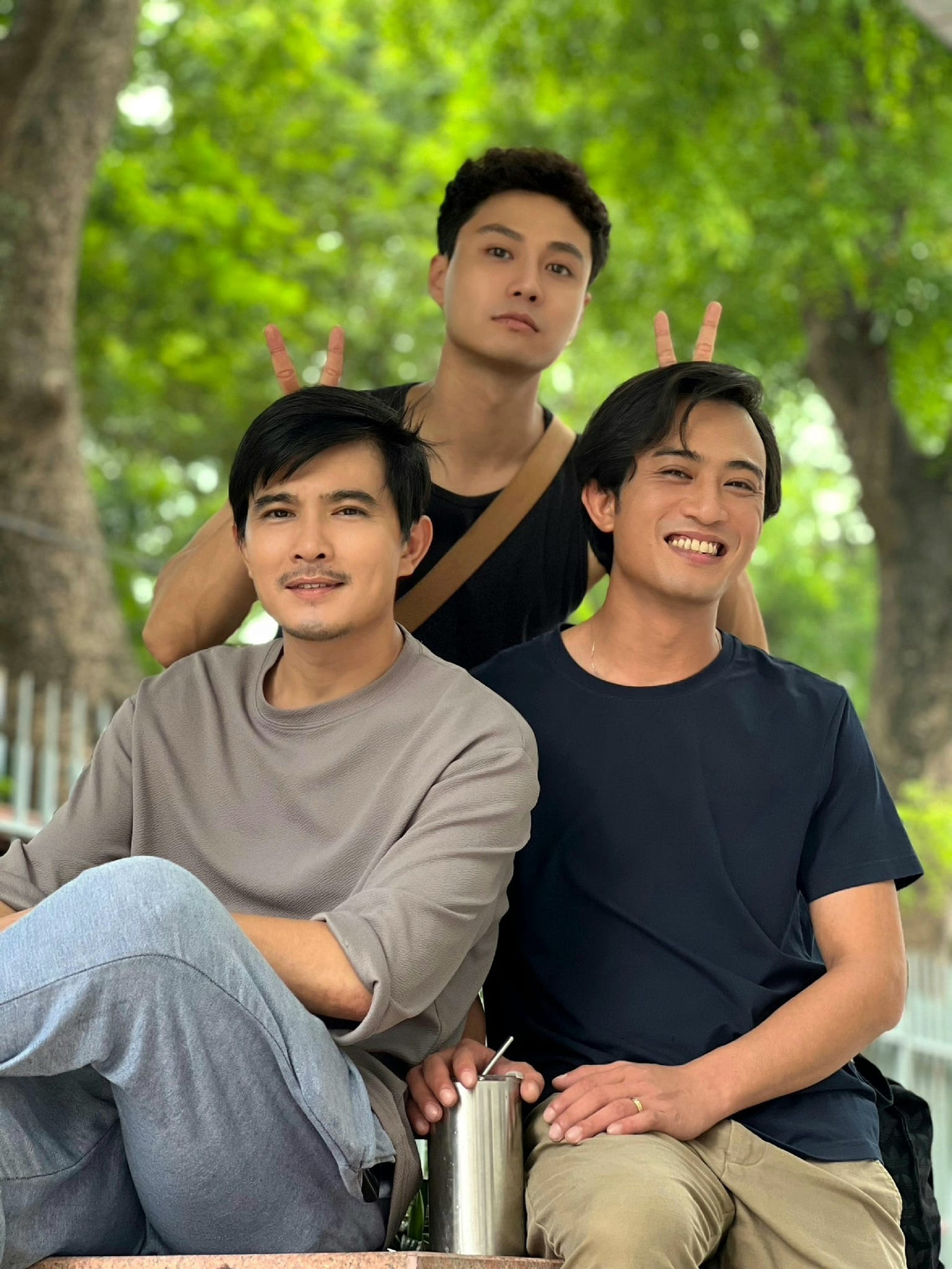 Dàn nam chính của Gia Đình Mình Vui Bất Thình Lình đều trở lại trong tháng 3.